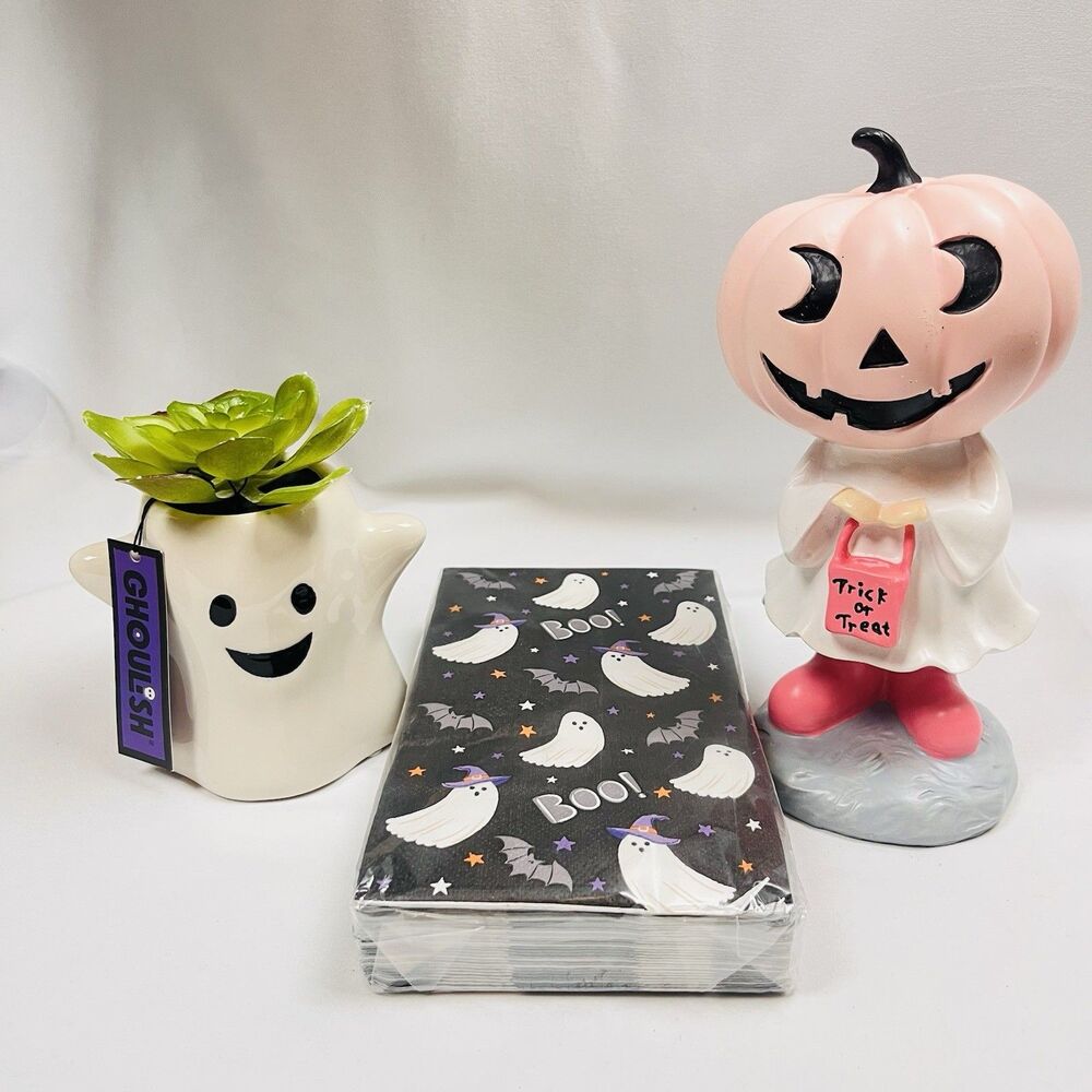Halloween Gothic Ghost & Pink Pumpkin Decor 32 Guest Towels Set Spooky Display